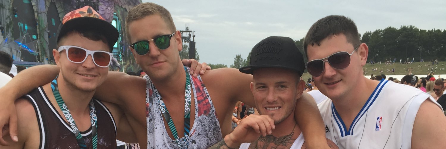 ELLIOT_D90's profile banner image