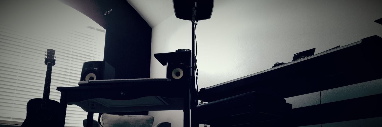 _torriiaa_'s profile banner image