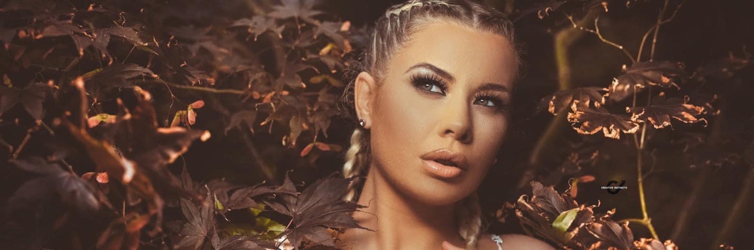 aimee_higham's profile banner image