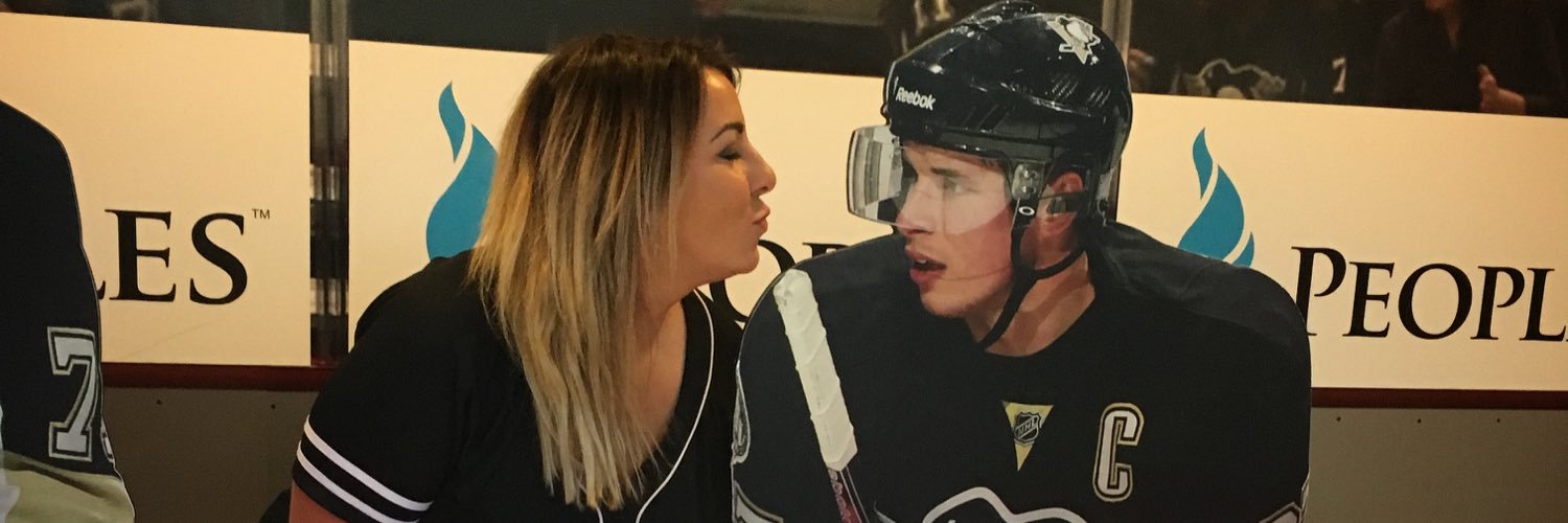 Em_W0WW's profile banner image