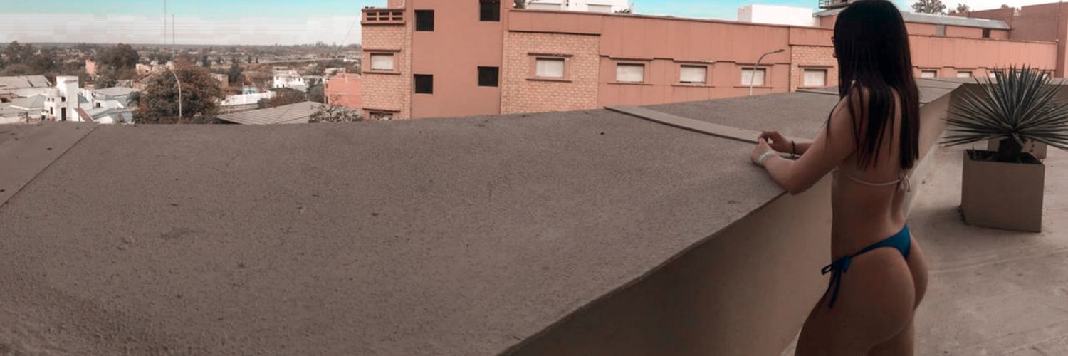 DeciaCardozo's profile banner image