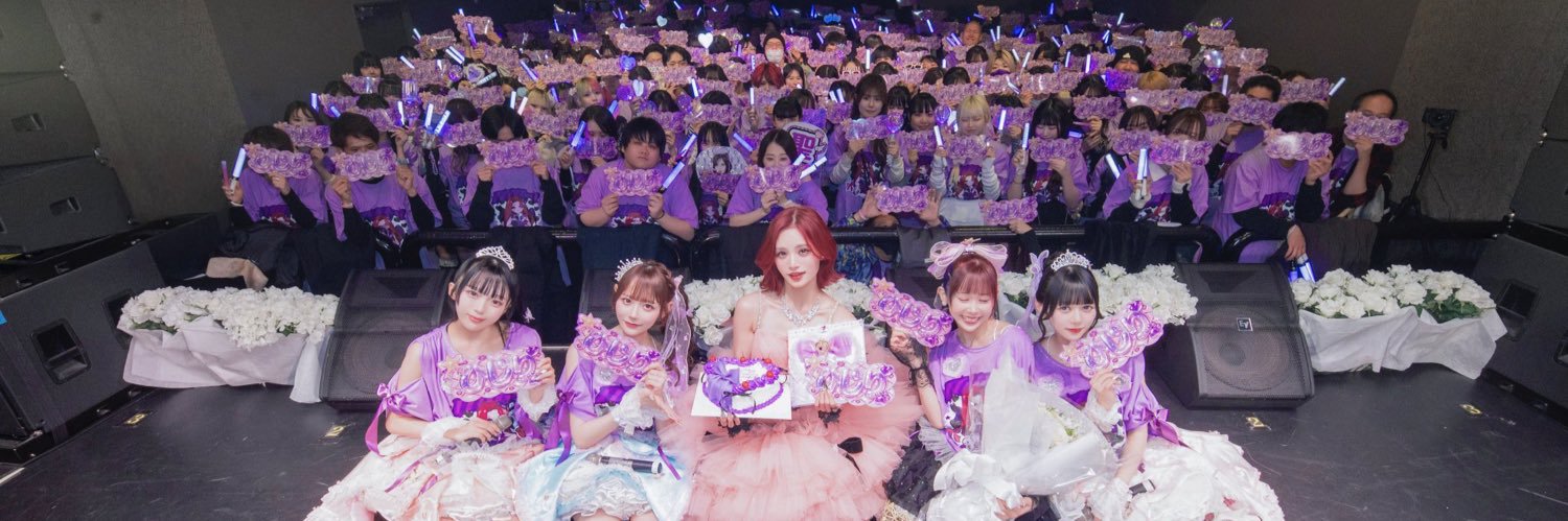 12momo8's profile banner image