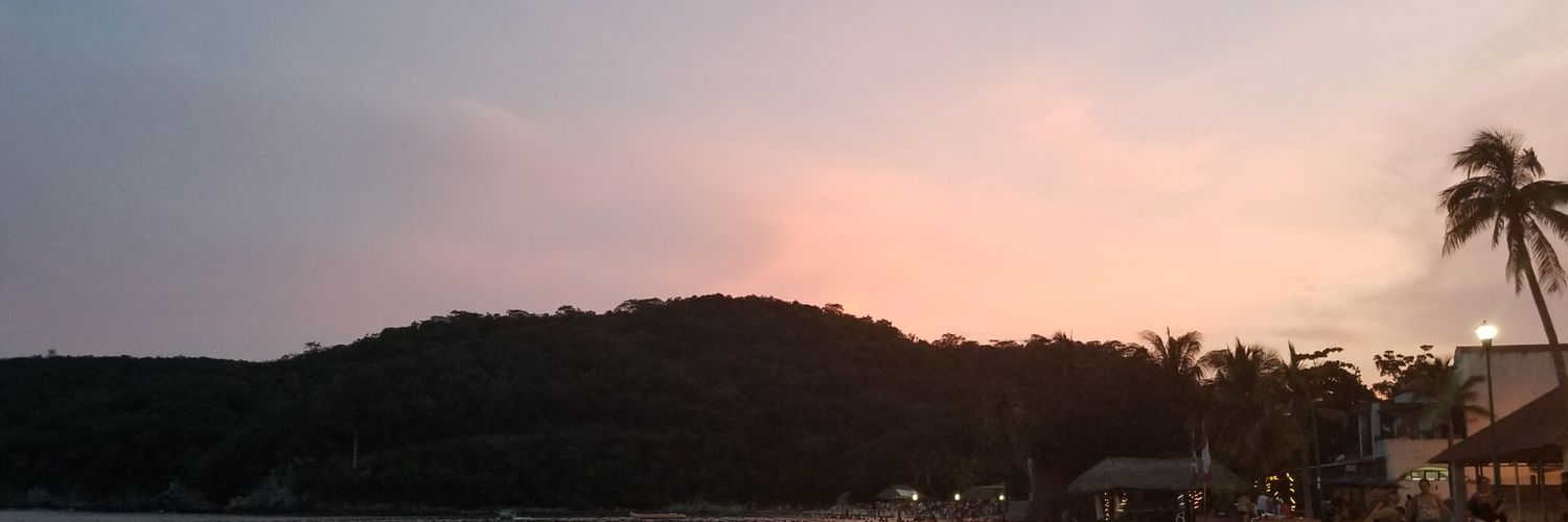 zairae55's profile banner image
