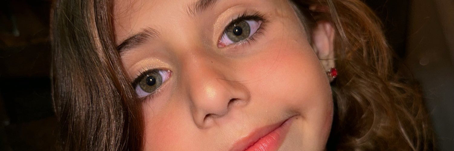carolbusi's profile banner image