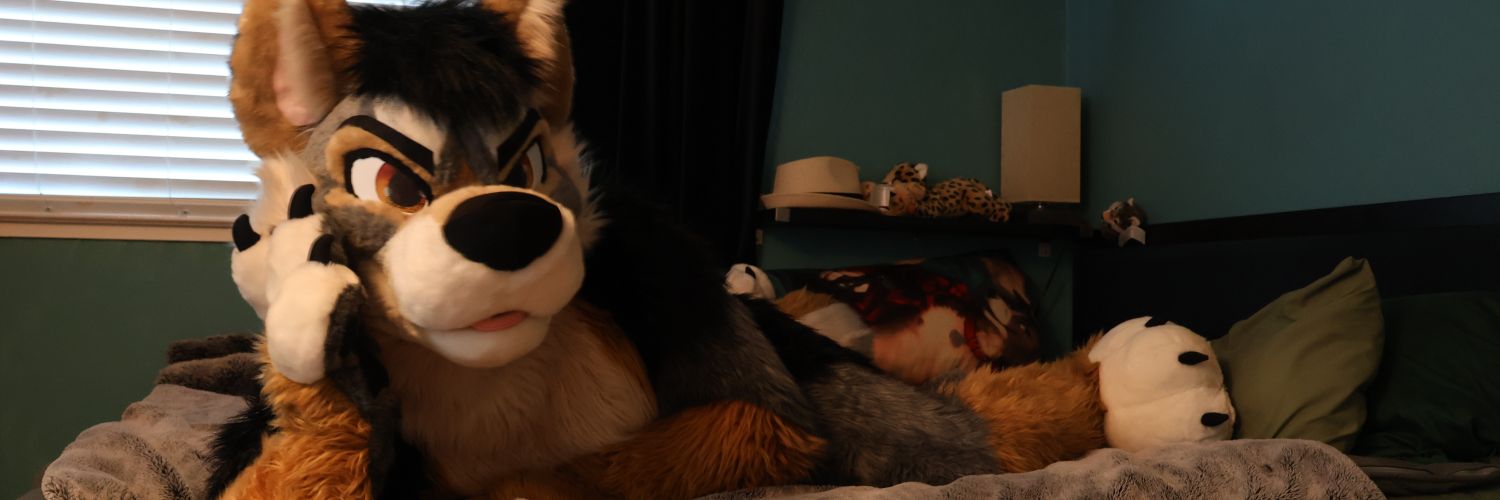 Sepia CheeWolf woof🐱🐾 banner