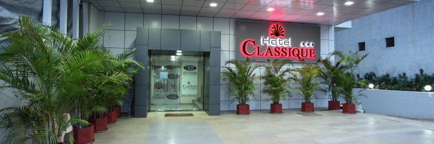 Hotel_Classique's profile banner image