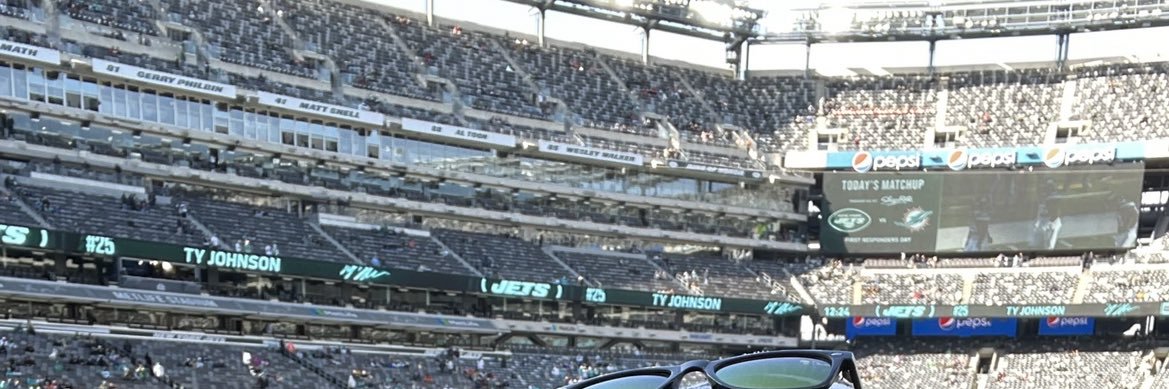sneeroh's profile banner image