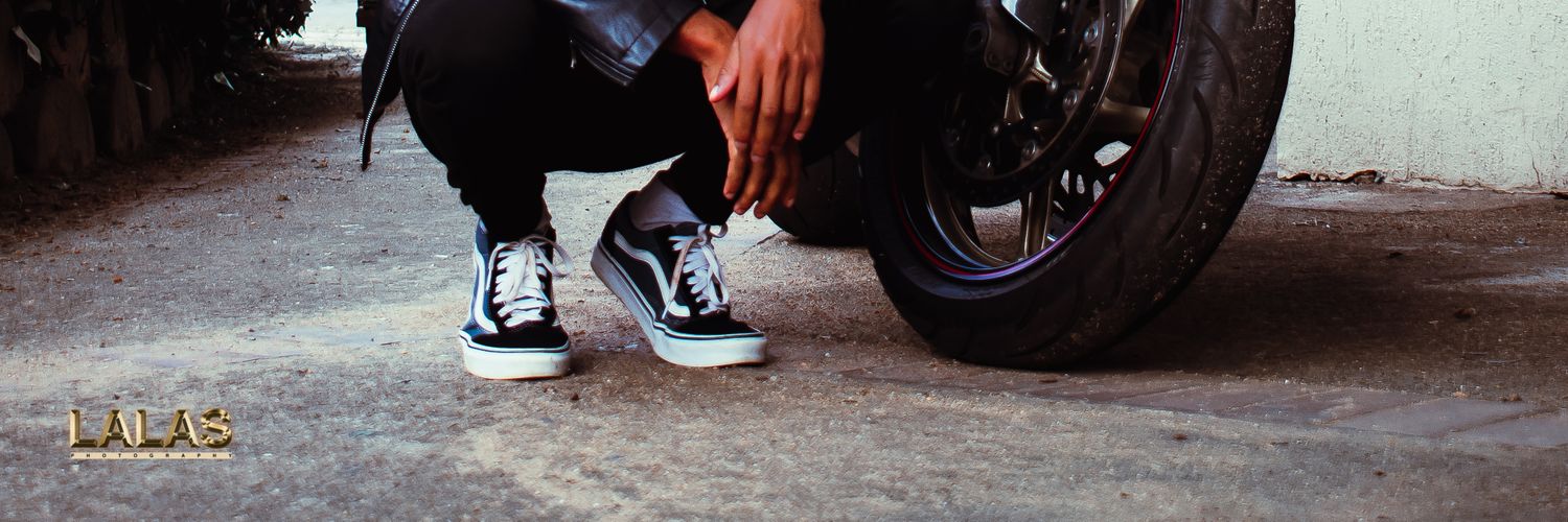 Vuyoman's profile banner image