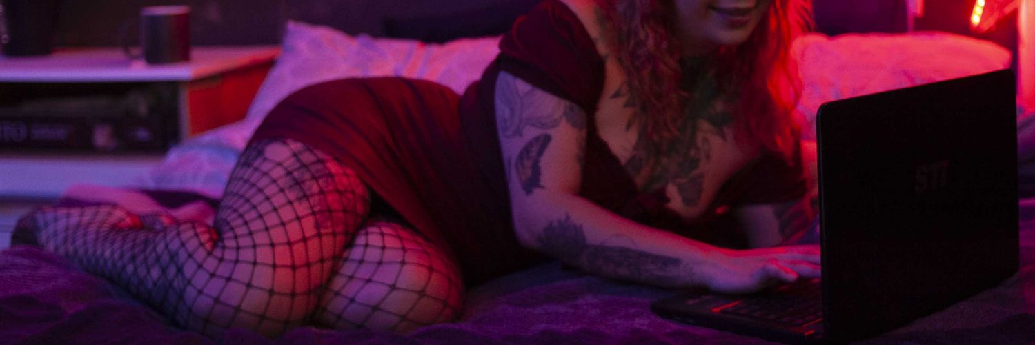 Lizzy_Hartz's profile banner image