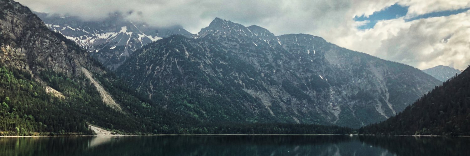 W_Xx12's profile banner image