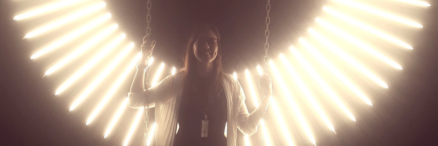 Elleniceb's profile banner image