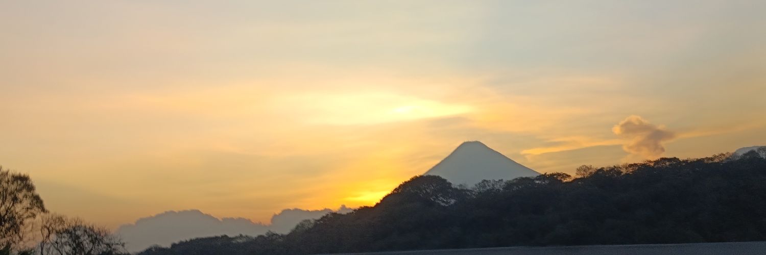 belajudith27's profile banner image