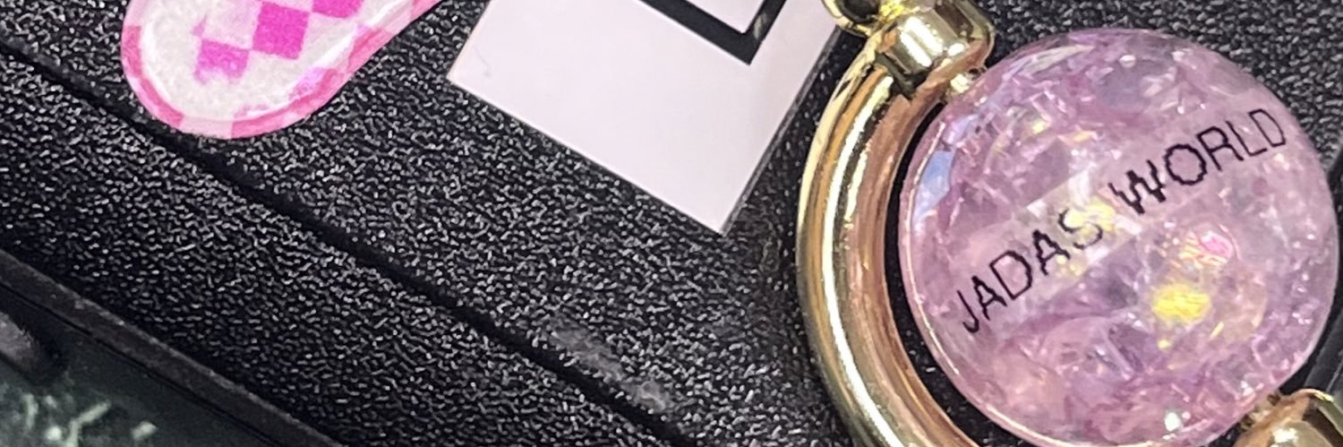 j_lee017's profile banner image