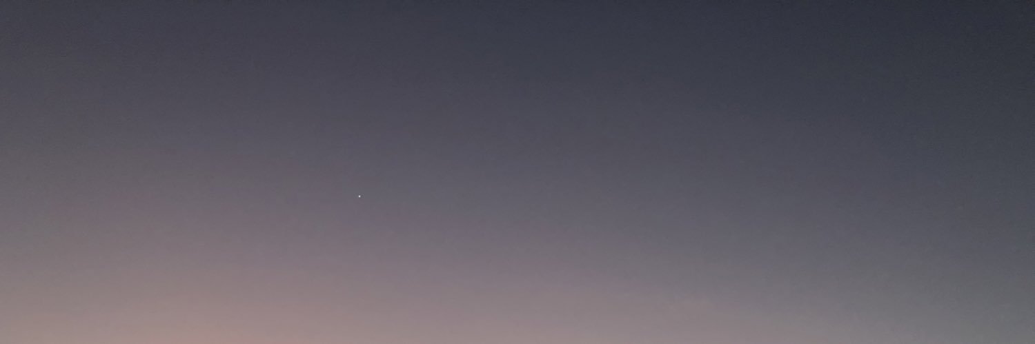 dontknowstuff's profile banner image