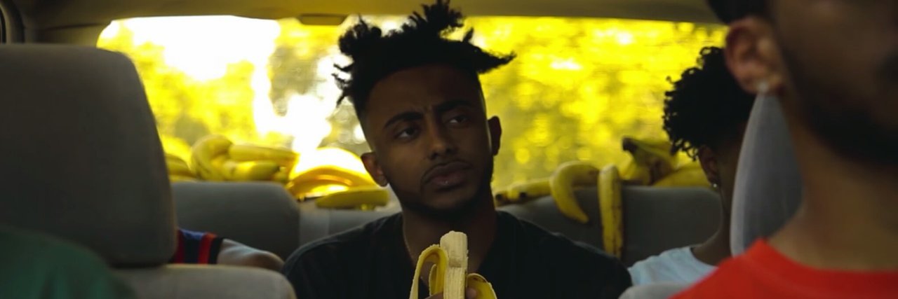 El Famoso ❤💛 banner