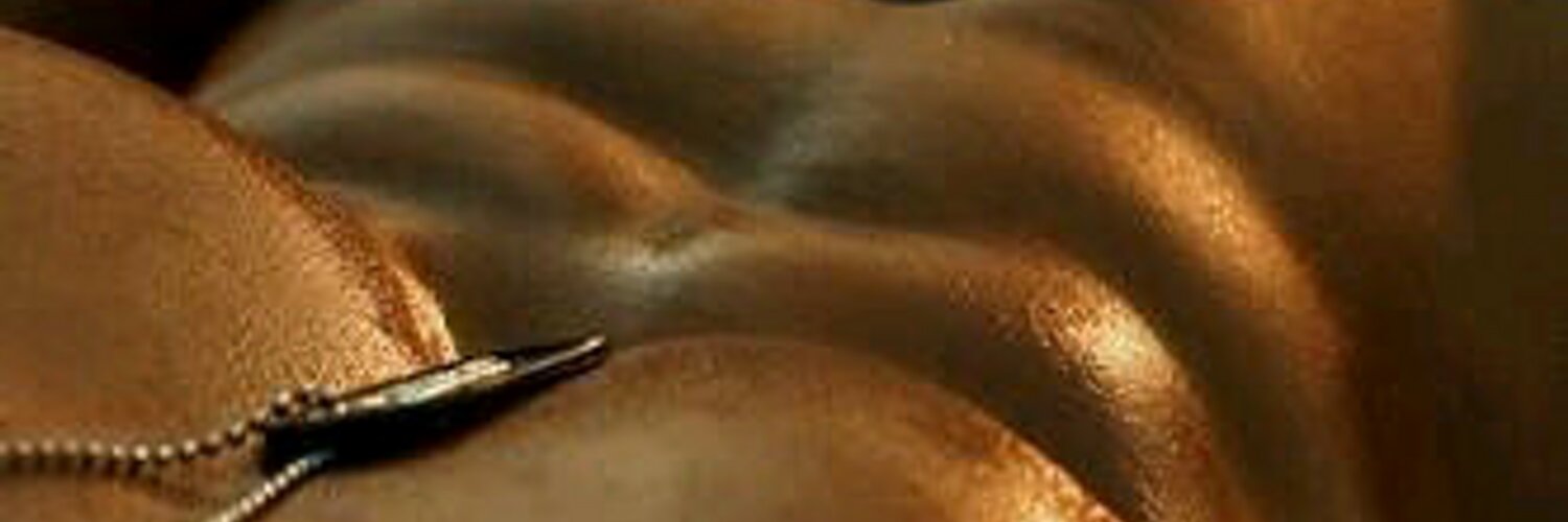 aezooo73's profile banner image