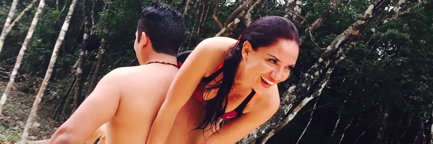 lisbethcruzz's profile banner image