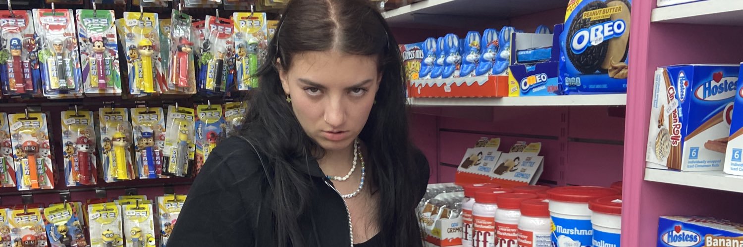 manon_vllnt's profile banner image