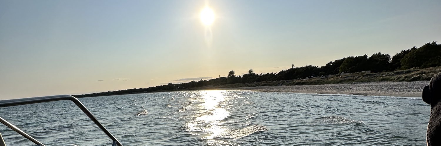 crehov's profile banner image