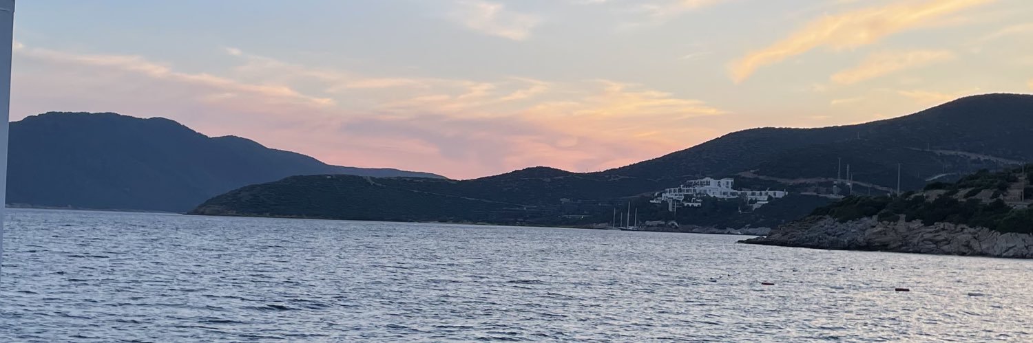 nacikmis's profile banner image