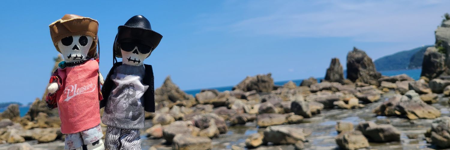 eyeztime's profile banner image