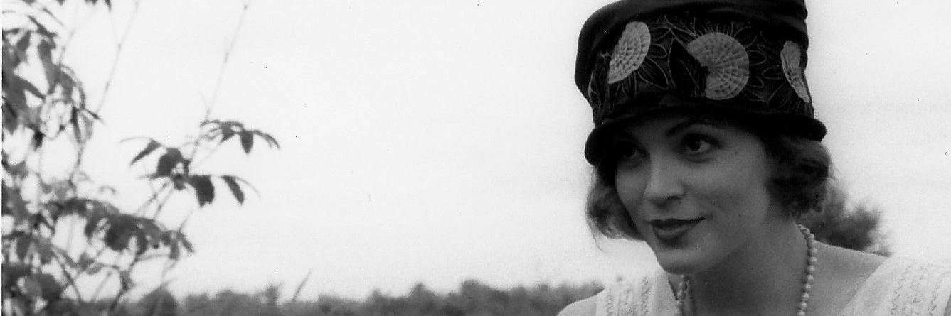 Elizabeth Gracen banner