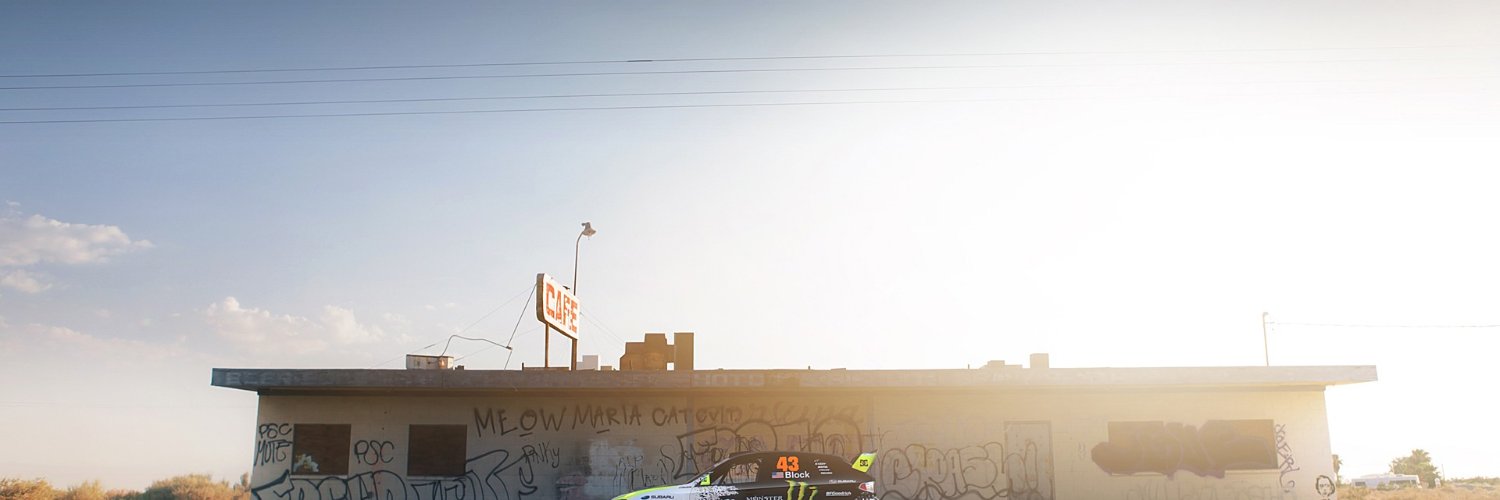 angelikhena's profile banner image