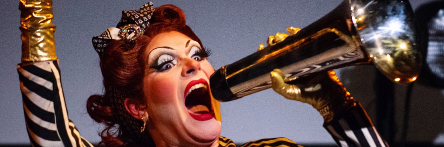 Pearle Harbour banner