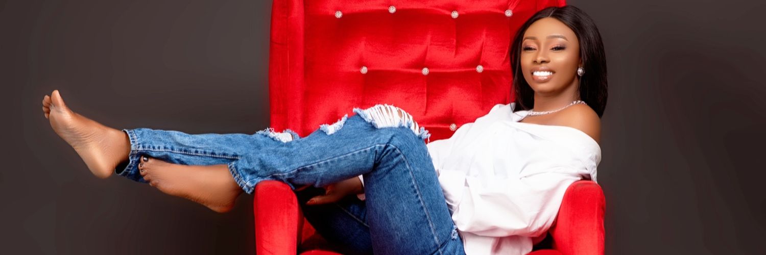 Mhiz_Bee18's profile banner image