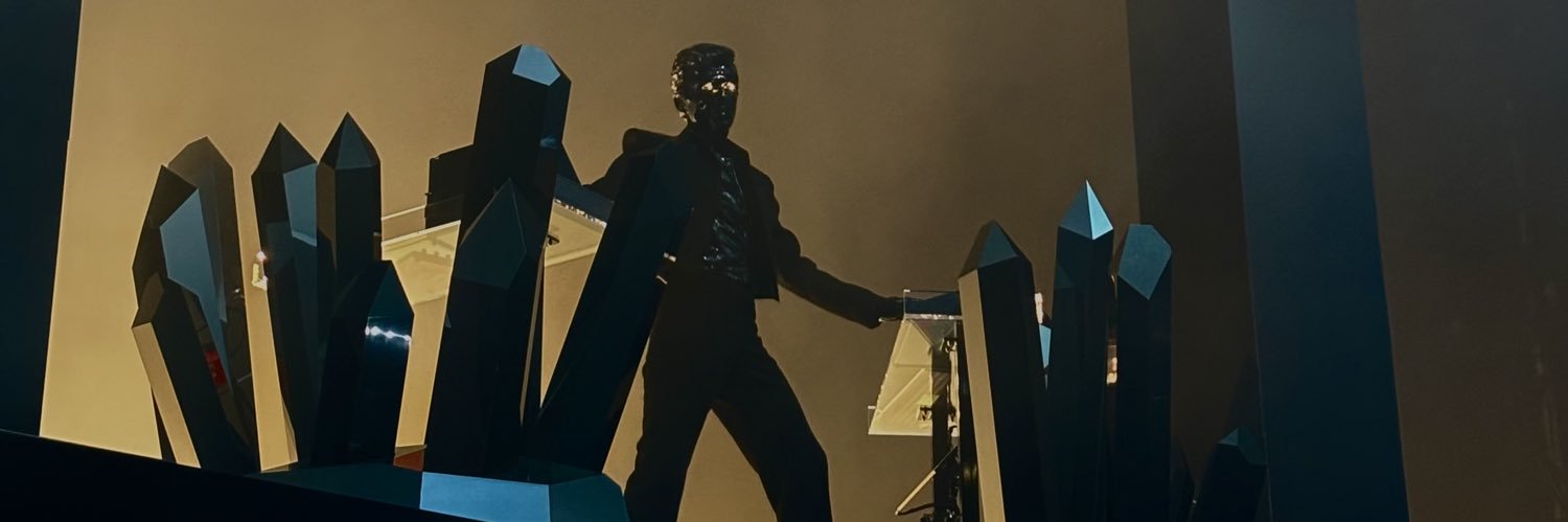 1Binouse's profile banner image