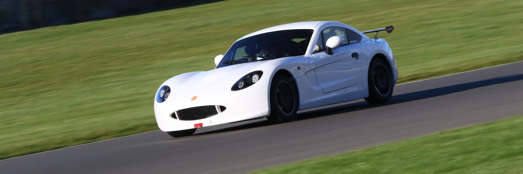 W2R Track Days banner