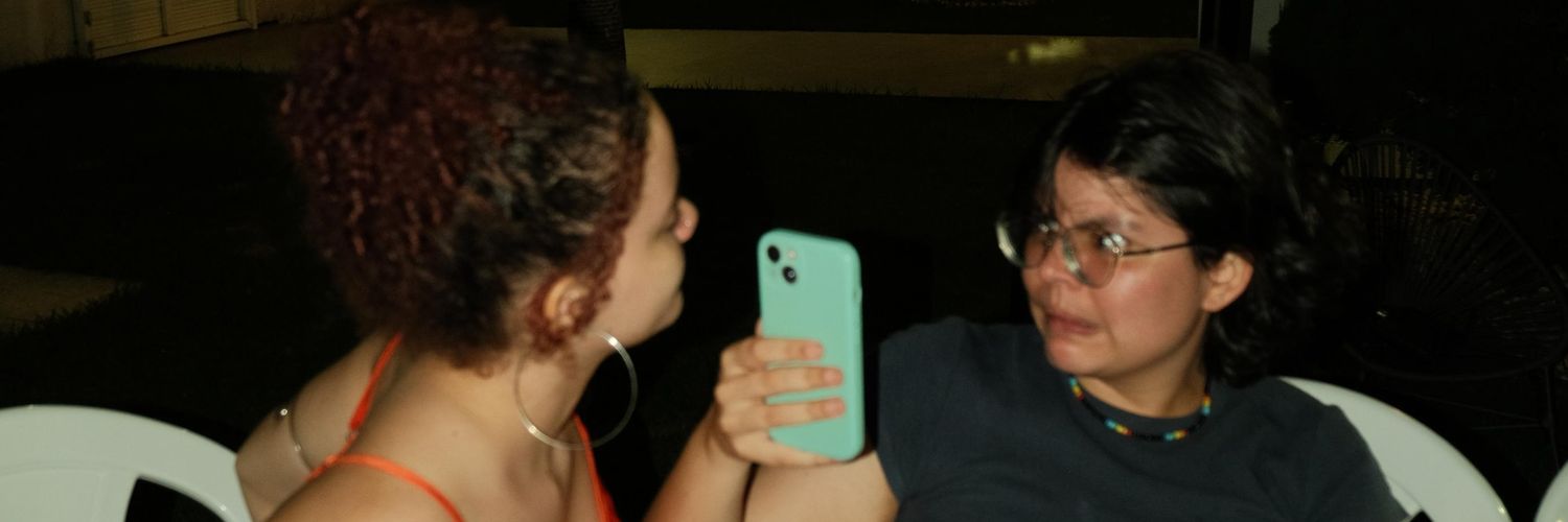 apagodinha's profile banner image