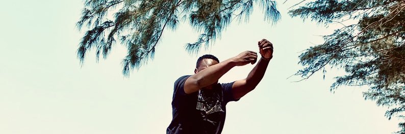 strmakhigi's profile banner image