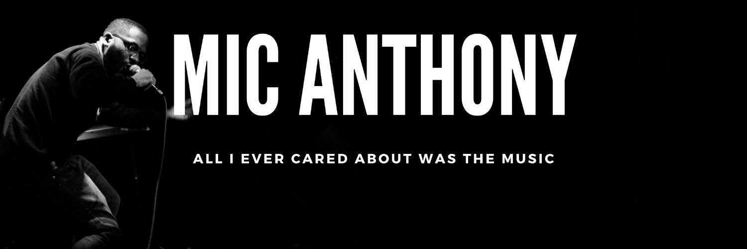 Microphone Thomas banner