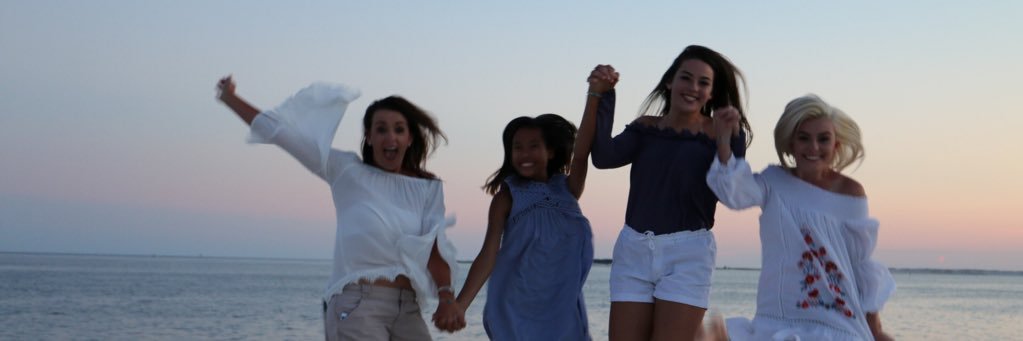 Emme_Davi's profile banner image