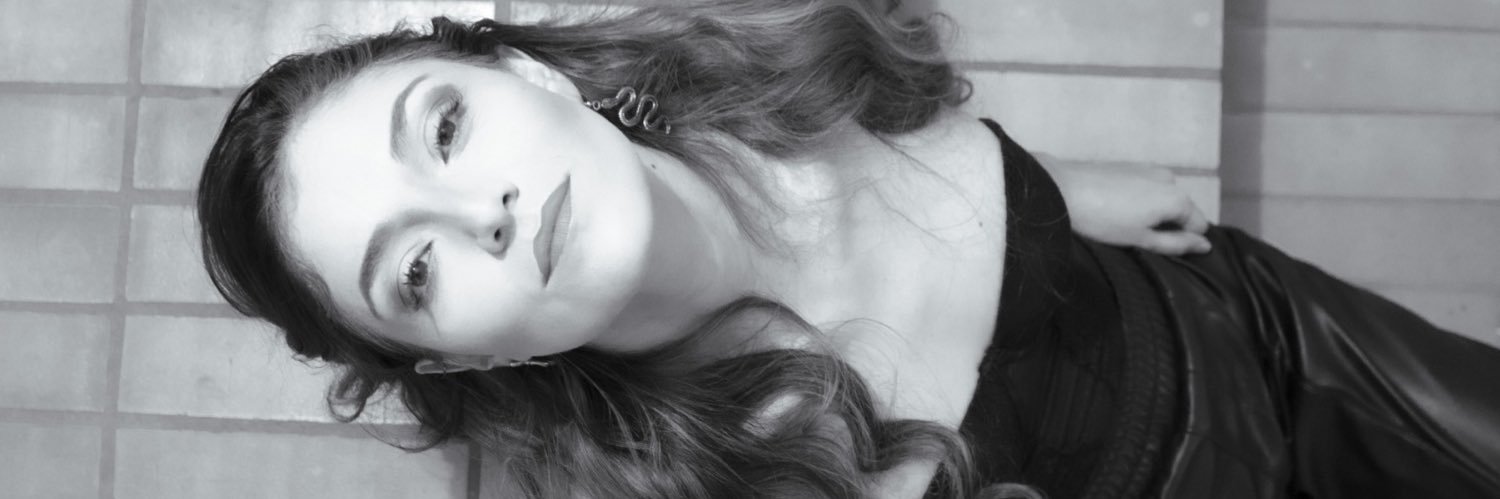 FernandaGuerra2's profile banner image