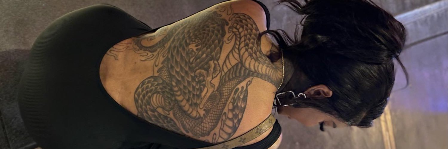 love_laee's profile banner image