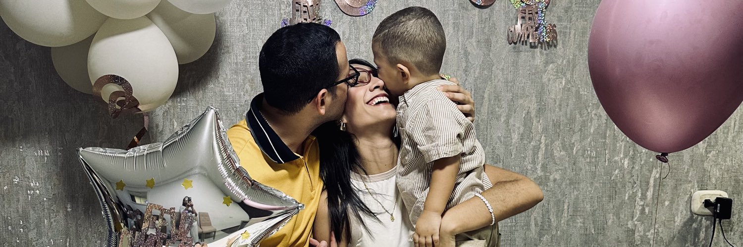 DanielaCabarcas's profile banner image