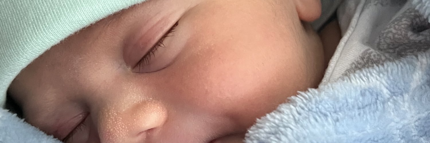 RuthCrdns's profile banner image