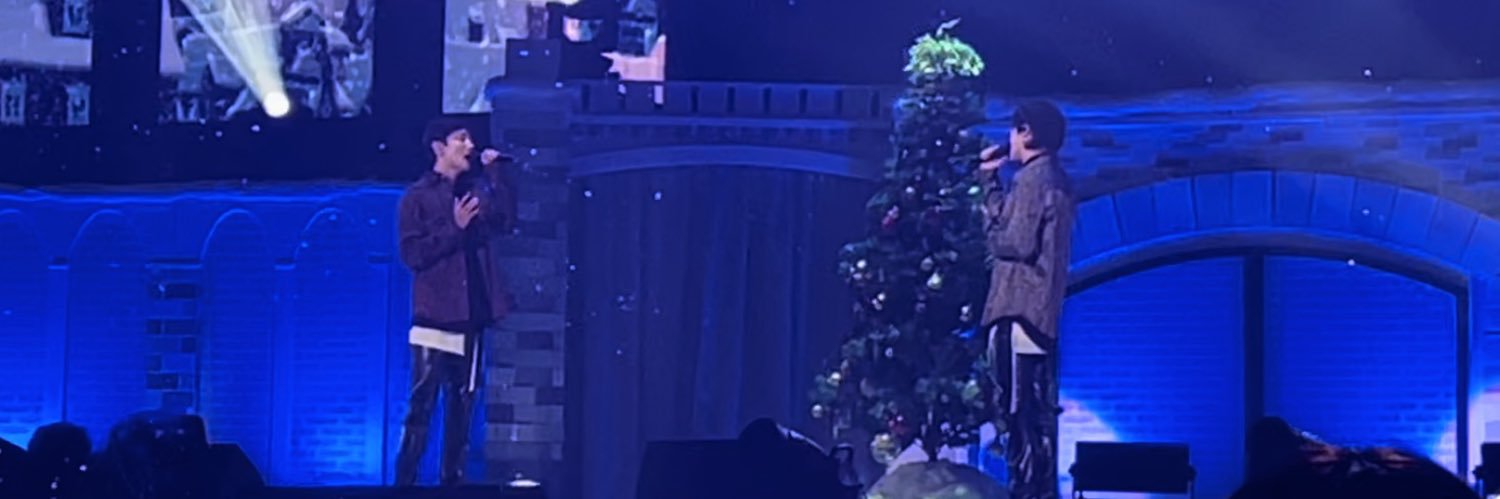 amobigeast's profile banner image