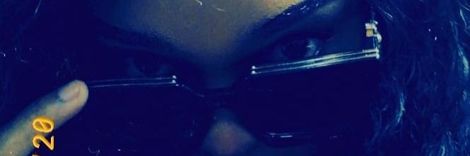 Just Dee 🌸 banner