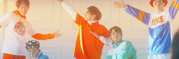 withshineeot5's profile banner image