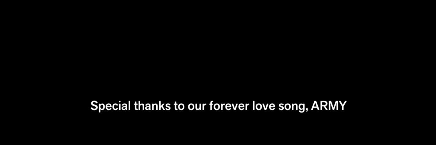 alexandra⁷ 🪭 is seeing bts banner