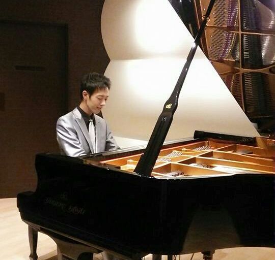 junichinishino's profile banner image
