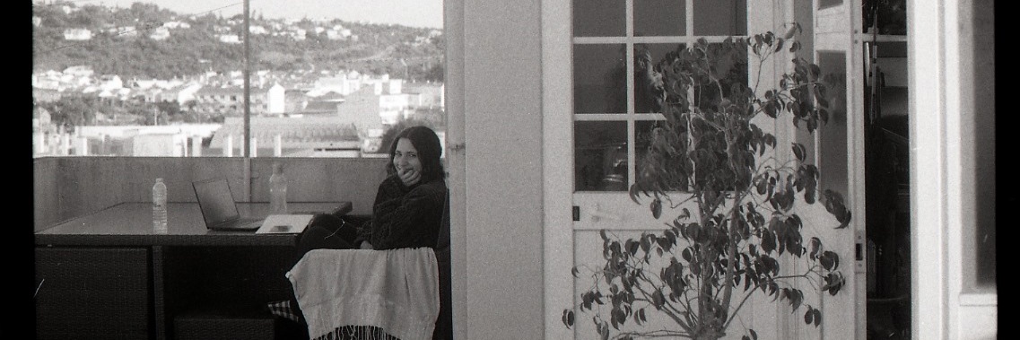 Laura_L_Silva's profile banner image