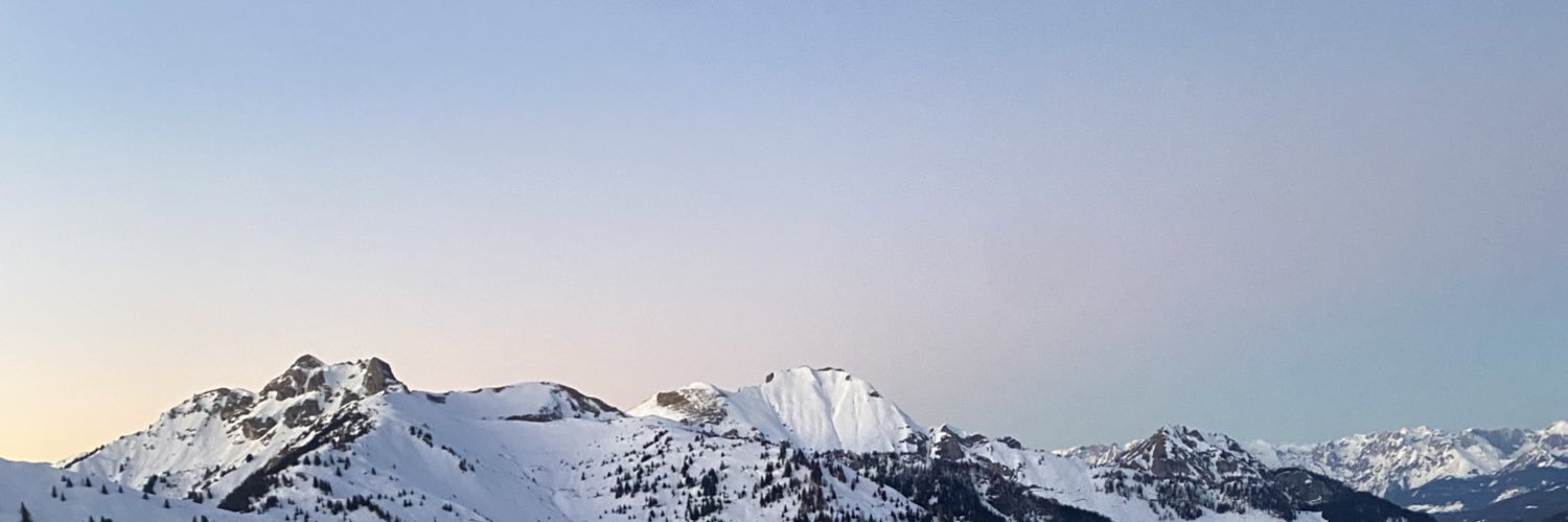 Cederineee's profile banner image