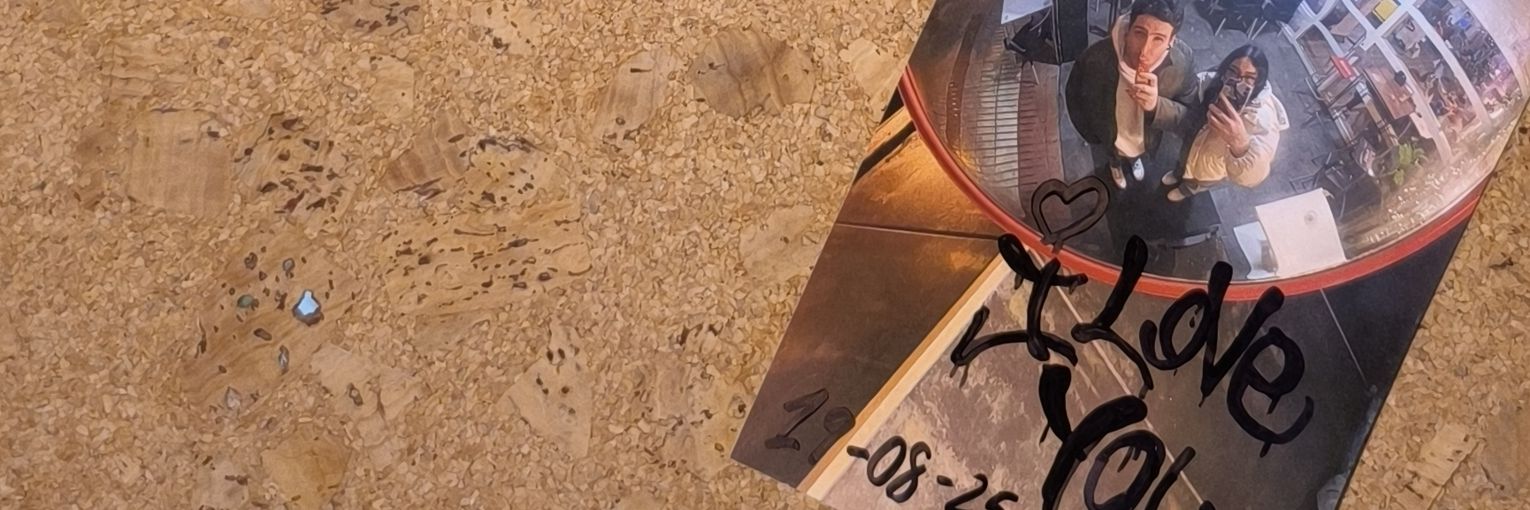 vicvicvictoor's profile banner image