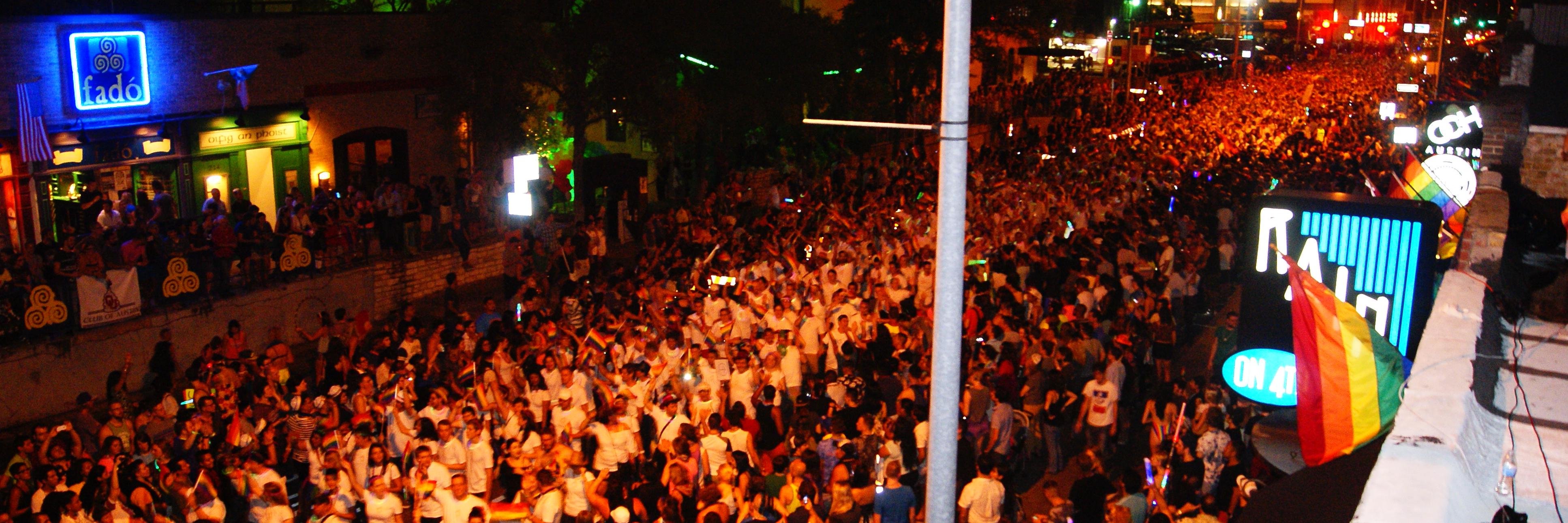 4th Street banner