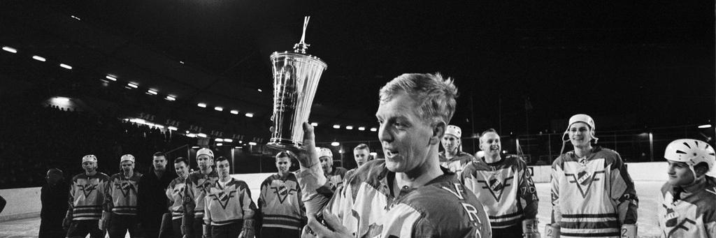 Simon Axelsson banner