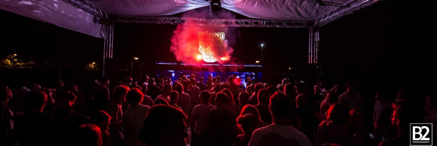 Livingroombel's profile banner image